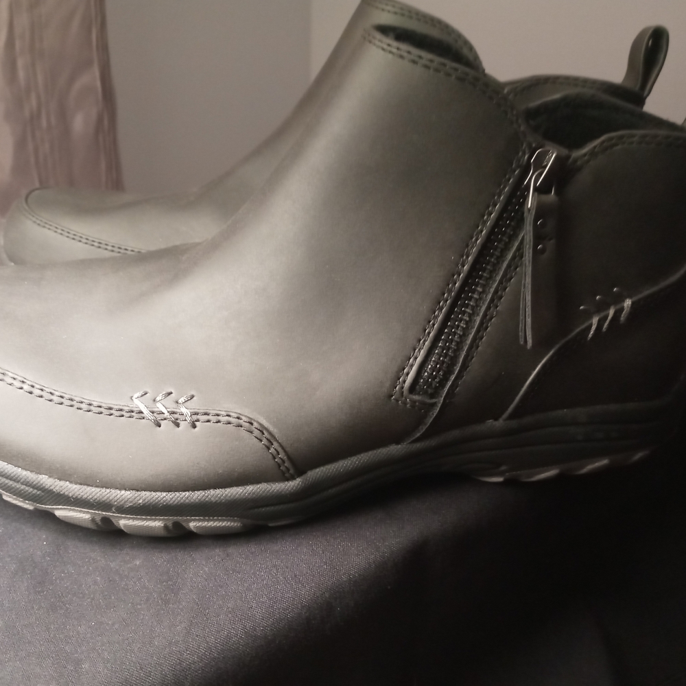 Sketchers Gray Ankle Boots